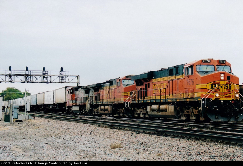 BNSF 7676 West